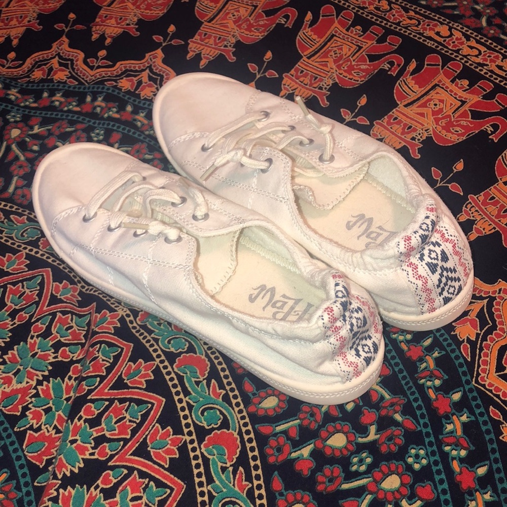 Slip-on Shoes